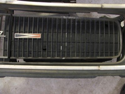 68 Charger grille 002.jpg