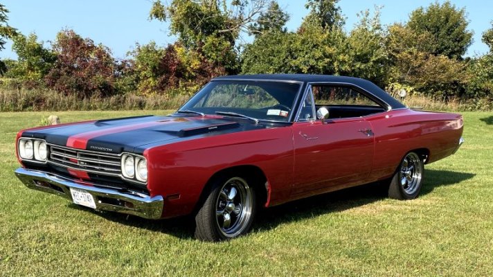 PlymCrazy's 1969 Plymouth Roadrunner