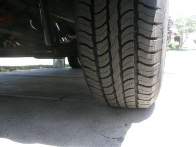 new tires 265 70 16 008.JPG