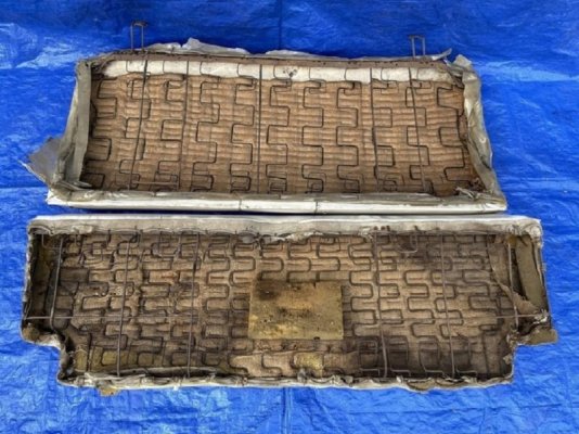 71-74_B-body_RearSeat-1b.JPG 71-74_B-body_RearSeat-1b.JPG