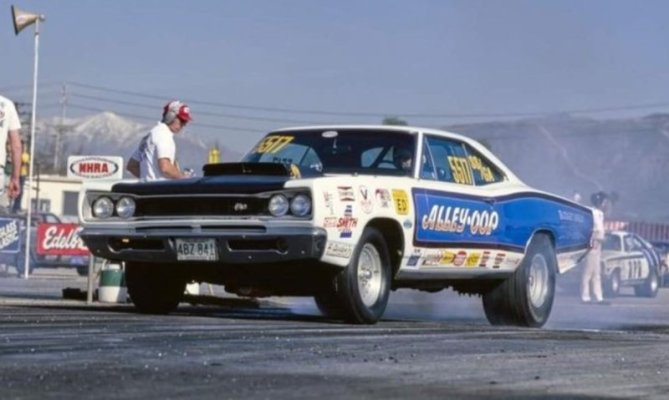 001a Dodge Digging In 2.jpg