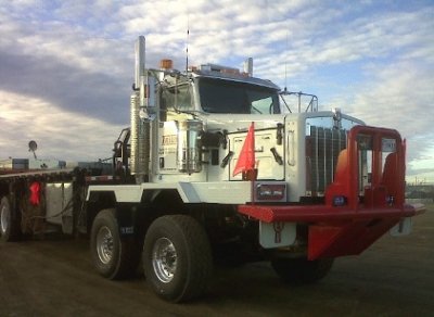 20111109-Triumph-Oilfield-Hauling2.jpg