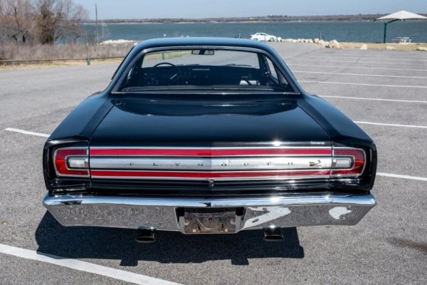 635 '68 Plymouth Hemi Road Runner h.jpg