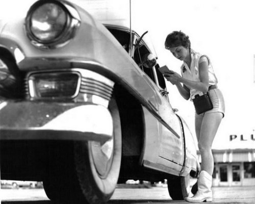 carhops-4.jpg