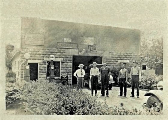 0000000 3g0h Randy Hartman's Garage 1923.jpg