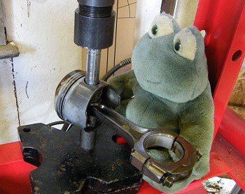 pressing-gudgen-pin.jpg