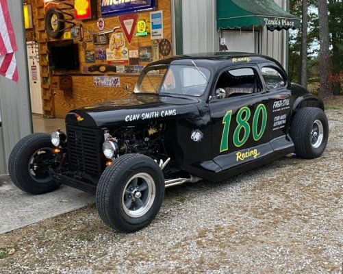 1947 plymouth.jpg