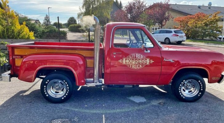 592 '78 Dodge Li'l Red Epress Truck.jpg
