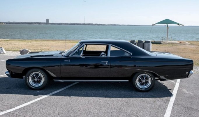 635 '68 Plymouth Hemi Road Runner c.jpg