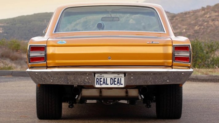 Mr. Norm's '68 Hemi Dart GSS 4.jpg