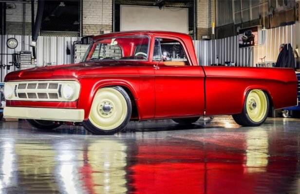 Article-Image-TruckMods-1968-Dodge-D200-Series-Heavy-Duty-Pickup-Lowliner-Concept-Mopar.jpg