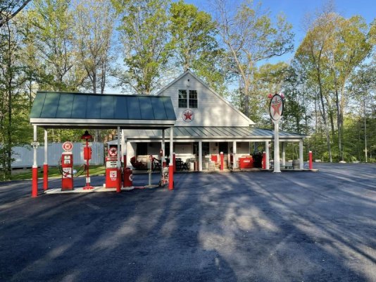 00000 Bill Garber's Garage 2.jpg