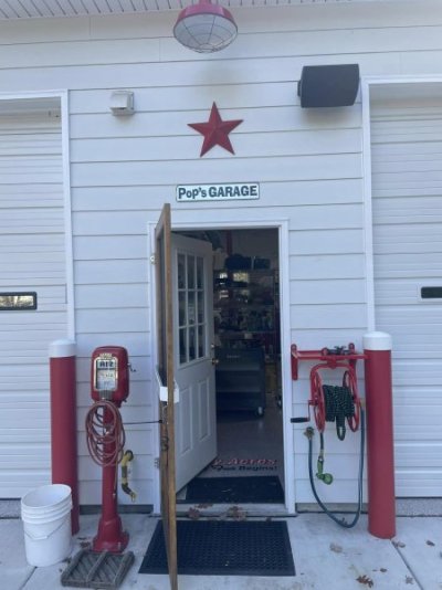 00000 Bill Garber's Garage 3.jpg