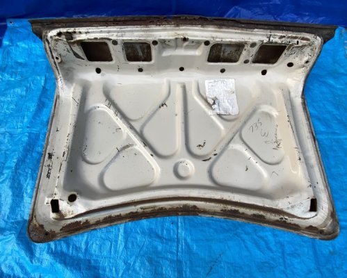 68_RR-trunk-1d.JPG 68_RR-trunk-1d.JPG