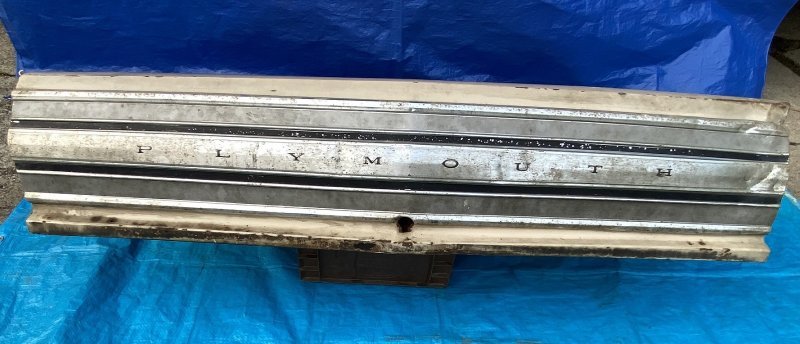 68_RR-trunklid-1d.JPG 68_RR-trunklid-1d.JPG