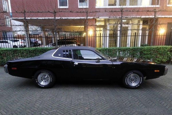 1974 Dodge Charger SE (Shark)