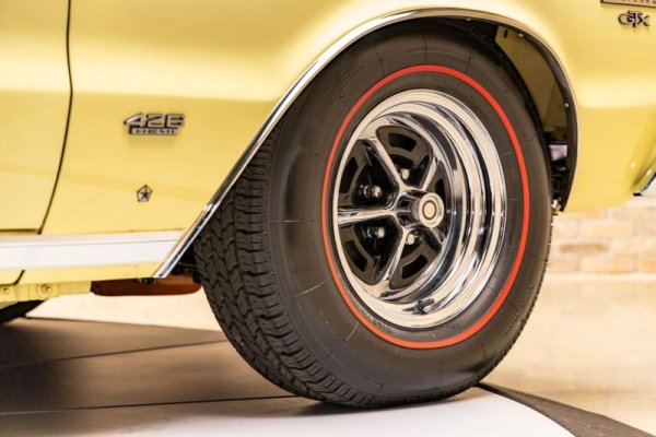 '67 Plymouth Belvedere Hemi GTX Convertible (20).jpg