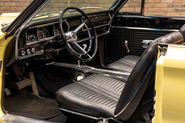 '67 Plymouth Belvedere Hemi GTX Convertible (13).jpg