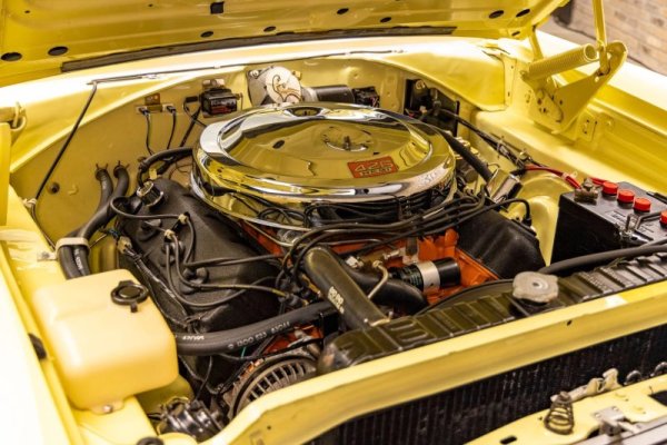 '67 Plymouth Belvedere Hemi GTX Convertible (28).jpg