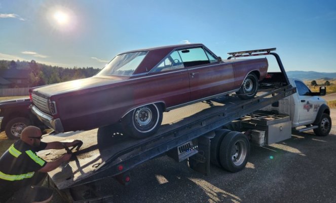 00 James Gerard's new project '66 Satellite 383 4-Speed.jpg