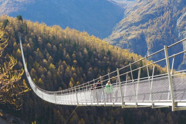 SWISSROPE SkyWalk 498m.jpg