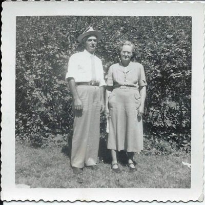 MawMawPawPaw1930s.jpg MawMawPawPaw1930s.jpg