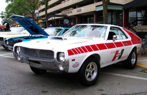 1969 AMX.jpg