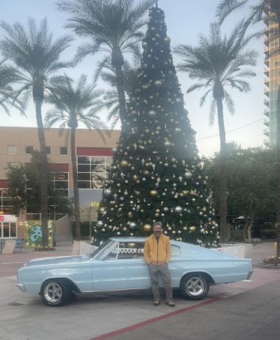 00000 Tom Barnella's 1966 Dodge Charger.jpg