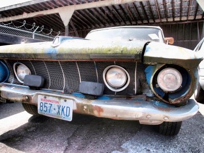 headlight.jpg headlight.jpg