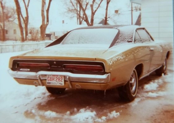 00000 Snow Charger.jpg