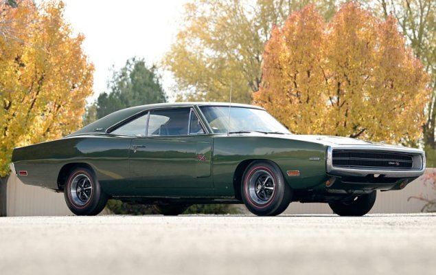 000 '70 Dodge Hemi Charger RT 1.jpg