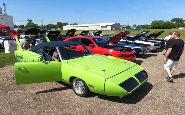 HEMI Superbird Matt's 6-4-22 (1).JPG