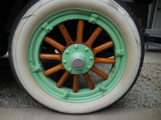6856000-1925-dodge-brothers-business-coupe-std.jpg
