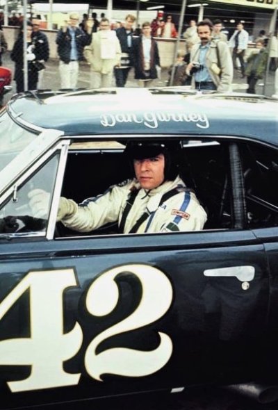 0000 Dan Gurney in his Petty Enterprises Superbird at the Riverside International Raceway 1970...jpg