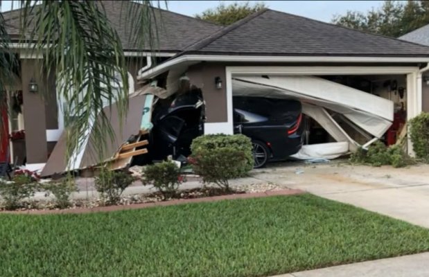 000000 Put a Dodge in your Garage 2.jpg