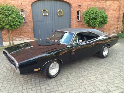 Charger small.jpg