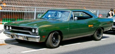 plymouth_roadrunner_1970_green_by_cmdpirxii-d2vk8v7.jpg