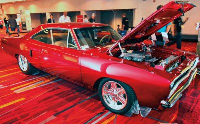 1303phr-32-o+las-vegas-sema-car-showcase+1970-plymouth-road-runner.jpg