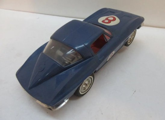 COX Gas Powered Road Racing Set c1964 (4).jpg