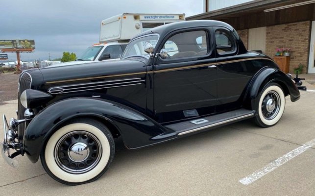 1936 Plymouth DeLuxe Business Coupe (2).jpg