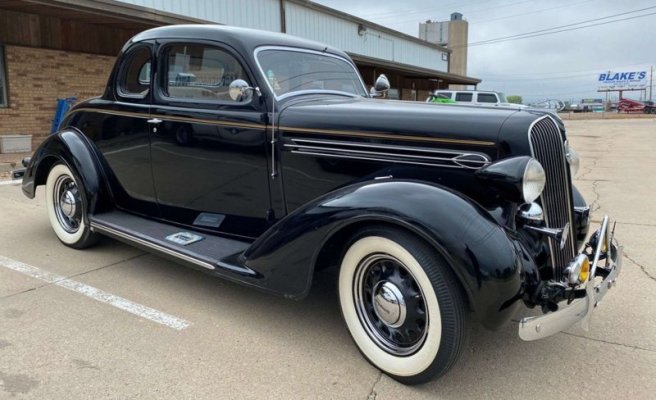 1936 Plymouth DeLuxe Business Coupe (4).jpg