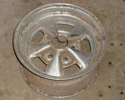 wheel rust 1.jpg