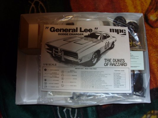 1 16 SCALE G LEE CHARGER 004.JPG