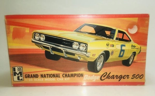 Mopar Art - IMC '69 Dodge Charger 500 1-32 Model Kit.jpg