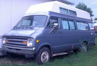 Dodge Tradesman 200 Funcraft 1978 2013-08-13 19-11-04 front, driver's side c1 s1.jpg Dodge Tradesman 200 Funcraft 1978 2013-08-13 19-11-04 front, driver's side c1 s1.jpg