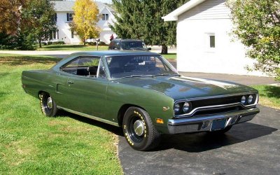 1970-Plymouth-Road-Runner-green[1].jpg