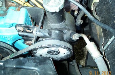 1968 Yellow Roadrunner 194.jpg