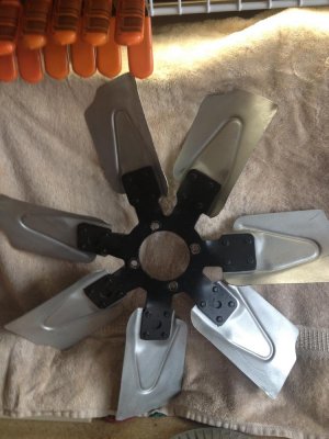 Clutch Fan 002.jpg