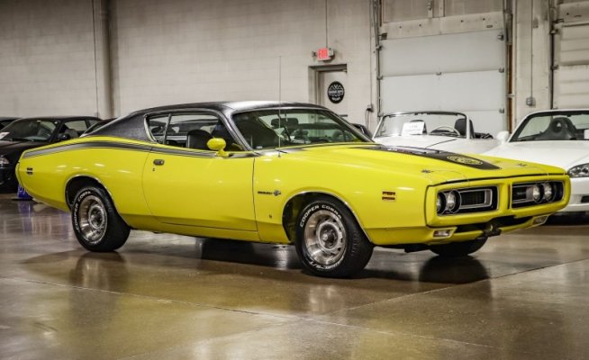 Dodge Citron Yella '71 Hemi Charger Super Bee (10).jpg