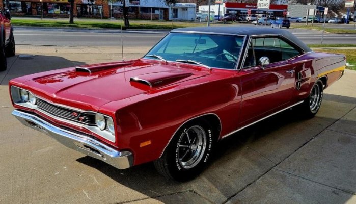 '69 Dodge Coronet RT (1).jpg